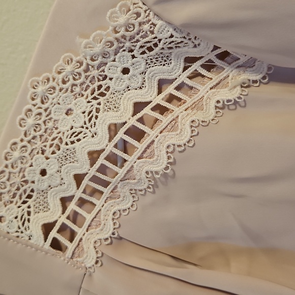 Allegra K Pale Pink V Neck Blouse. NWT - Picture 3 of 7